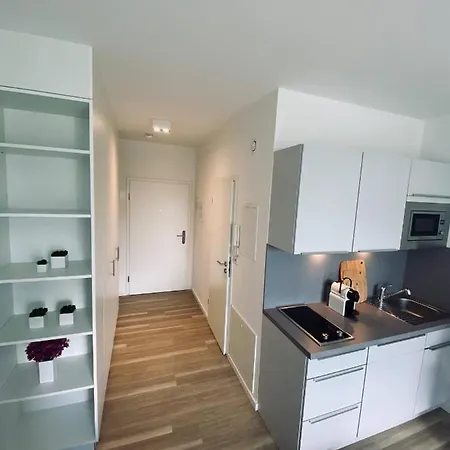 Emperors Baths - Cozy Modern Apartment *