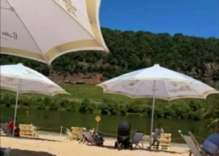 Emperors Baths - Cozy Modern *